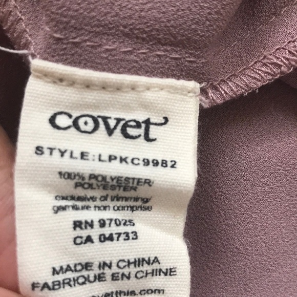 COVET mauve cold shoulder blouse with gold sequin accents size XS oversized - Picture 12 of 12